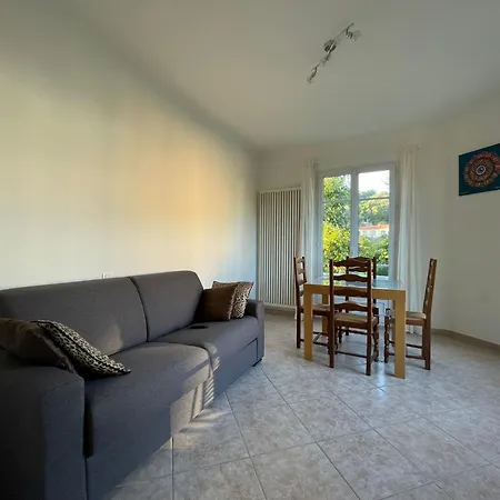 Private House, 4' Beach, Bnbrickeys *
